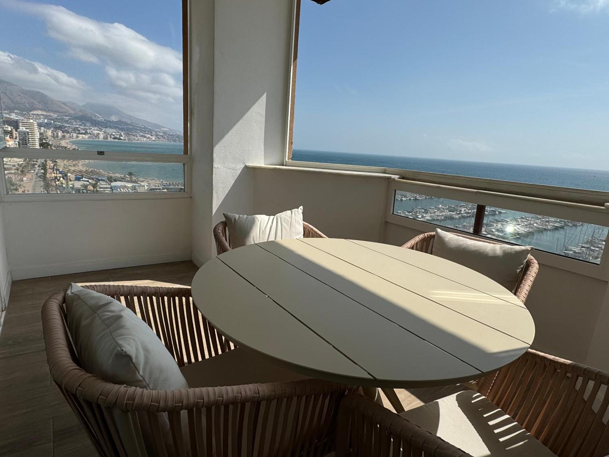 Atico 1 Con Vistas Frontales Al Mar By Sur Apartment *